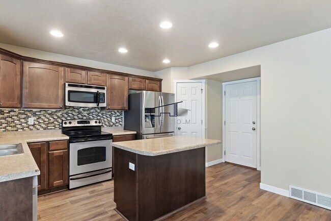 Building Photo - Great Centerville 3 Bedroom 2 Bathroom Home!