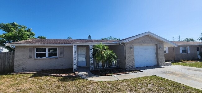 Building Photo - 3104 Primrose Dr