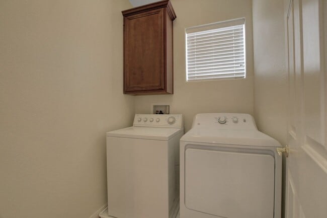 Building Photo - 3 Bedroom Home in Summerlin West COMING SOON!