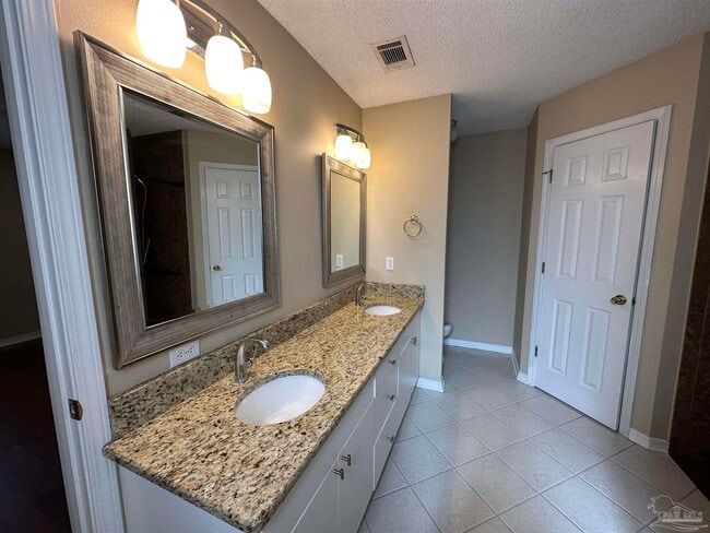 Building Photo - 703 Marlin Spike Dr