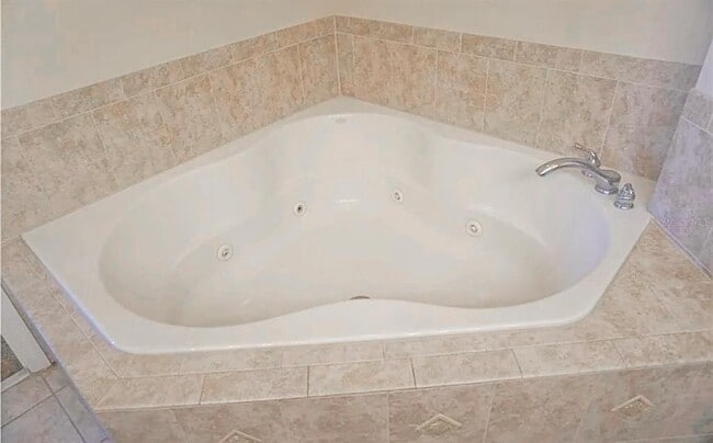 Building Photo - 1289 Travertine Terrace