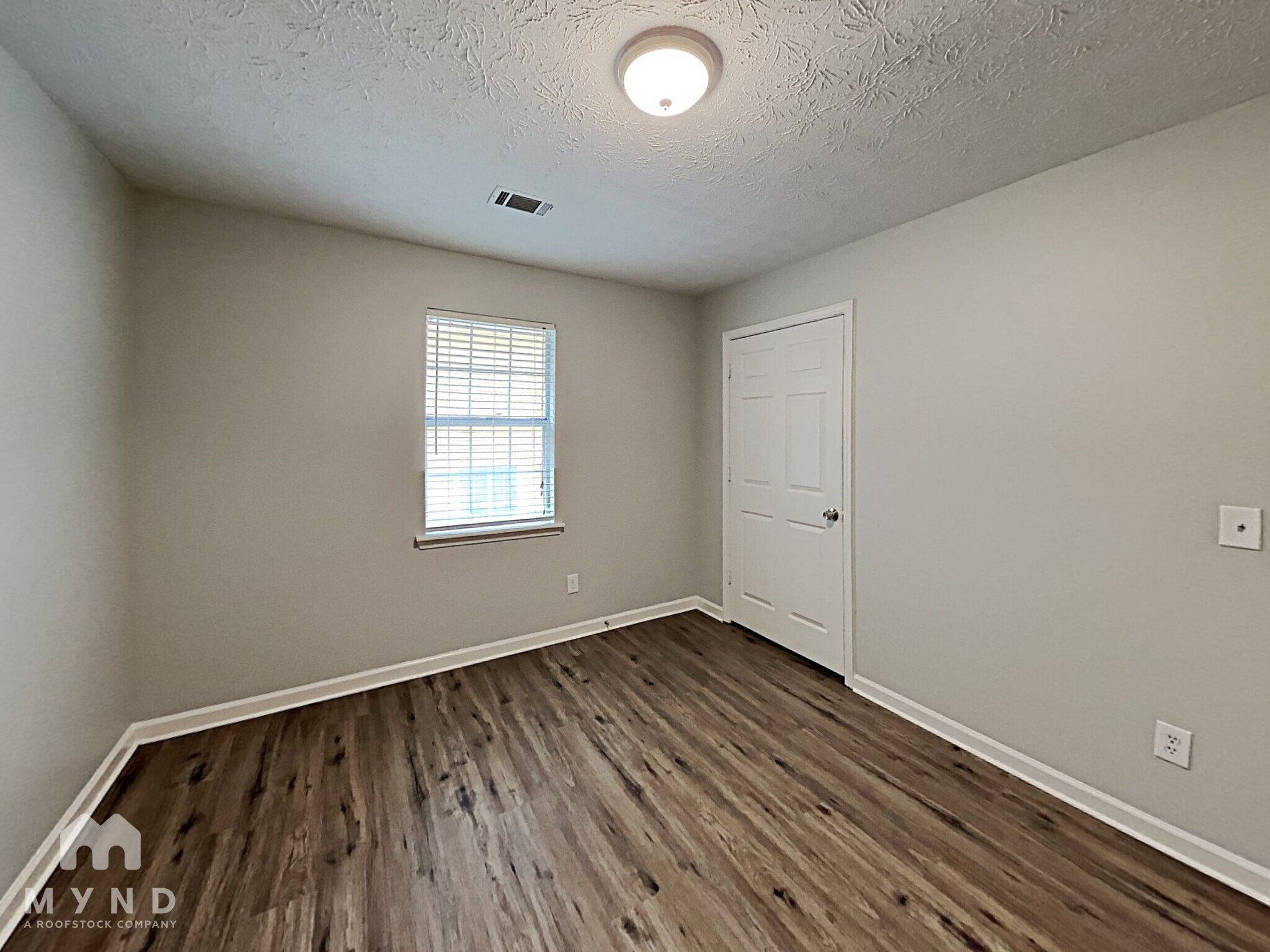 Building Photo - 4825 Hairston Pl