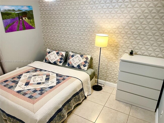 Building Photo - 1018 Foster Rd