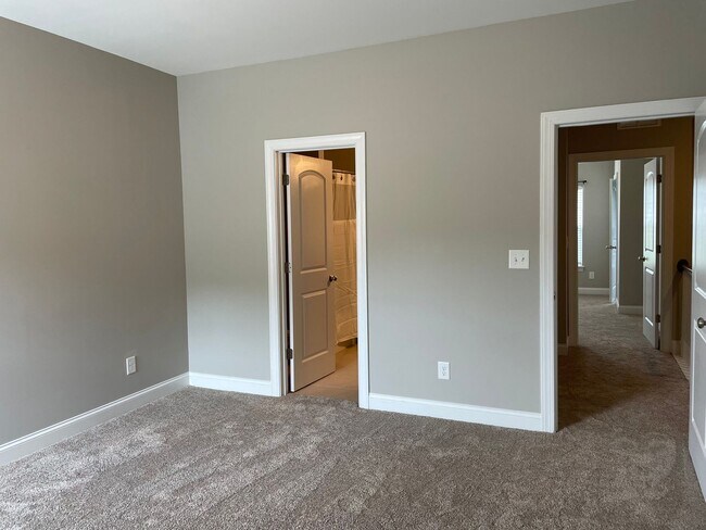 Building Photo - 2510 Gallery Drive