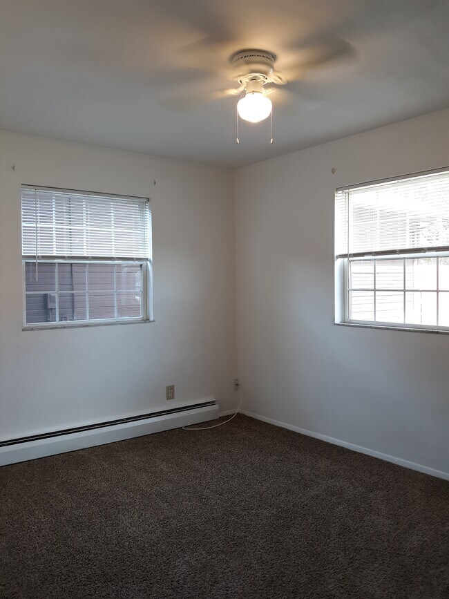 Building Photo - 303 South Vine Street
