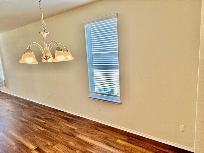 Building Photo - 717 Bayberry Cir