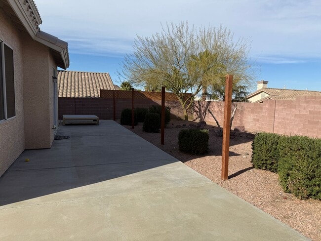 Building Photo - Two Story Single Family Home