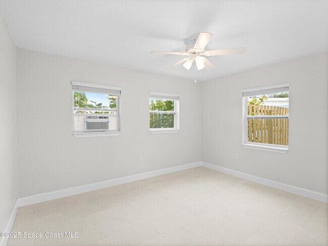 Building Photo - 101 Deland Ave