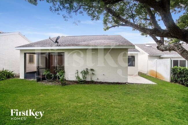 Building Photo - 1739 Goldfinch Ct