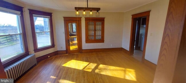 Building Photo - 7318 Woodbine Rd