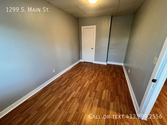 Building Photo - 1299 S Main St