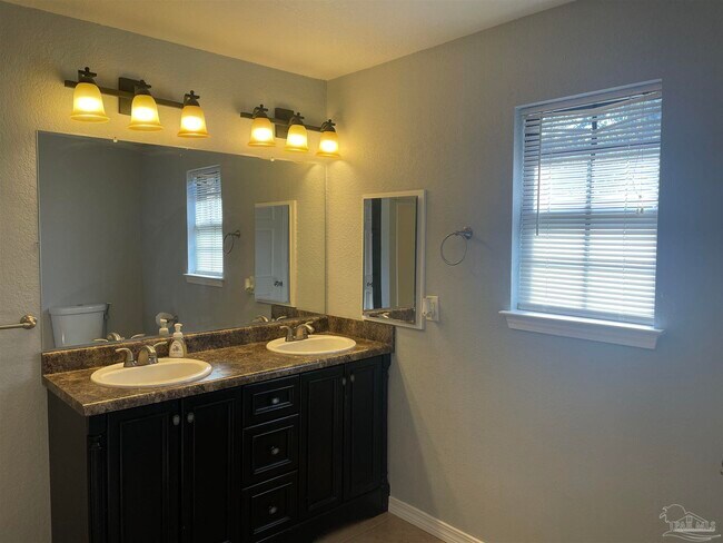 Building Photo - 5067 Serry Ln