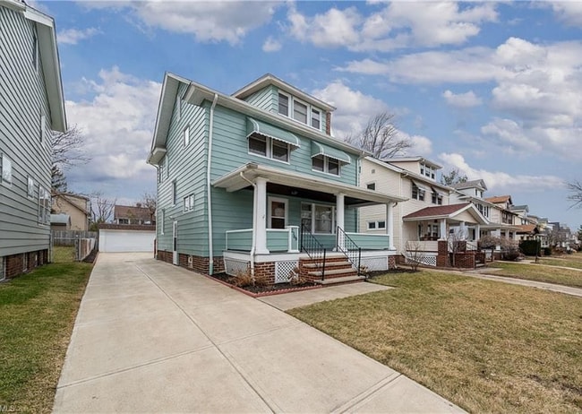 Building Photo - 2168 Richland Ave