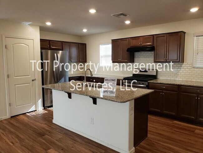 Building Photo - Beautiful Two-Story Chandler Home!