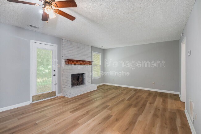 Building Photo - 8079 Creekstone Way