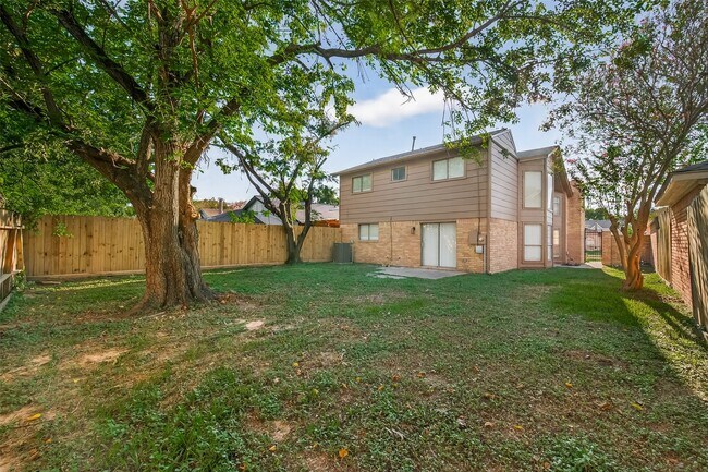 Building Photo - 10726 Buffalo Bend Dr