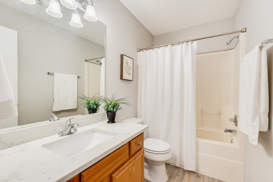 Building Photo - 2508 Concina Way