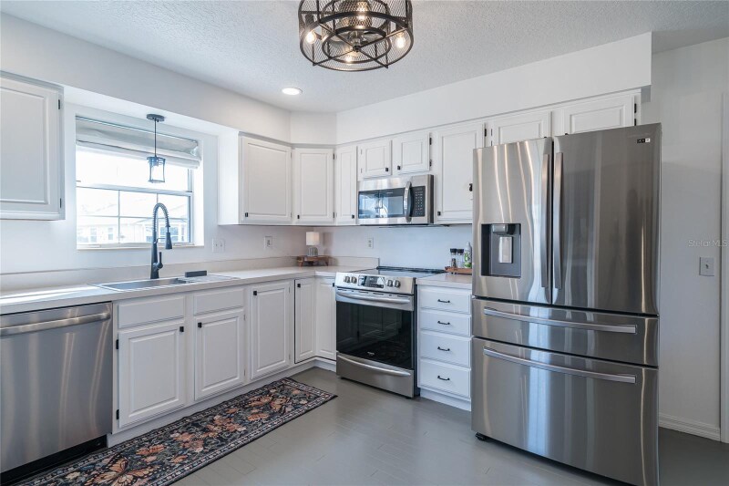 Building Photo - 37340 Derbyshire Dr