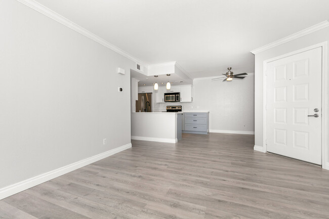 Building Photo - 12043 Alta Carmel Ct