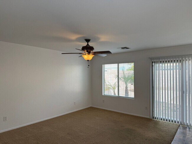 Building Photo - 5992 E Vega Ct