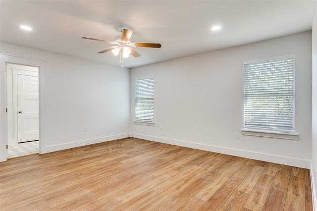 Building Photo - 3233 Sandage Ave