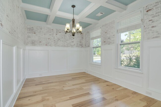 Building Photo - Updated Home in Heart of Evans