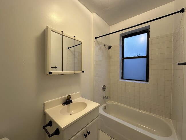 Building Photo - 3828.5 N Fremont St