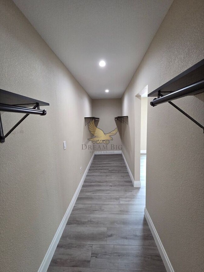 Building Photo - 6845 Coley Ave