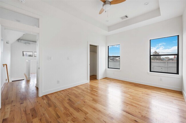 Building Photo - 1617 Dumble St