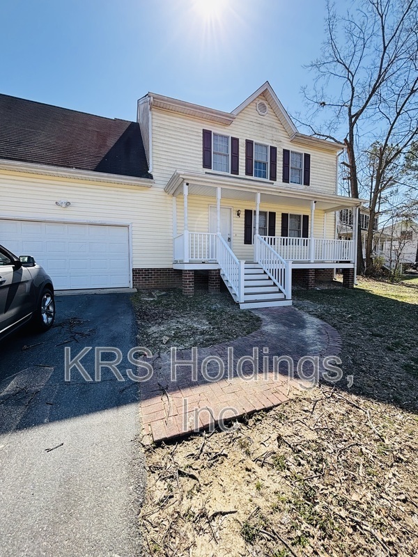 Building Photo - 9407 Lockberry Ridge Loop