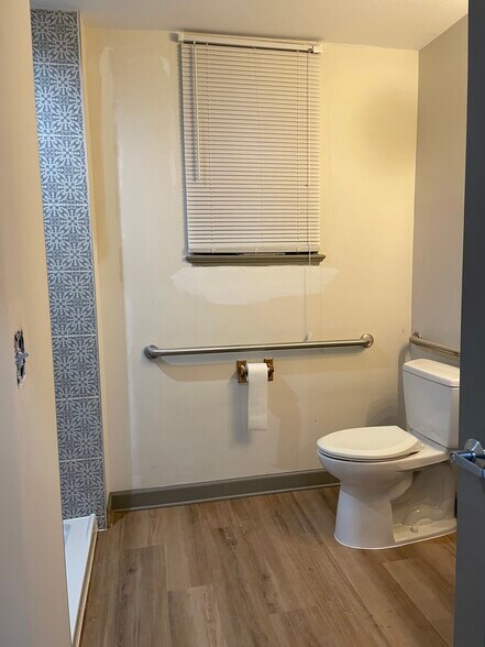 303 - 303 E Livingston Ave