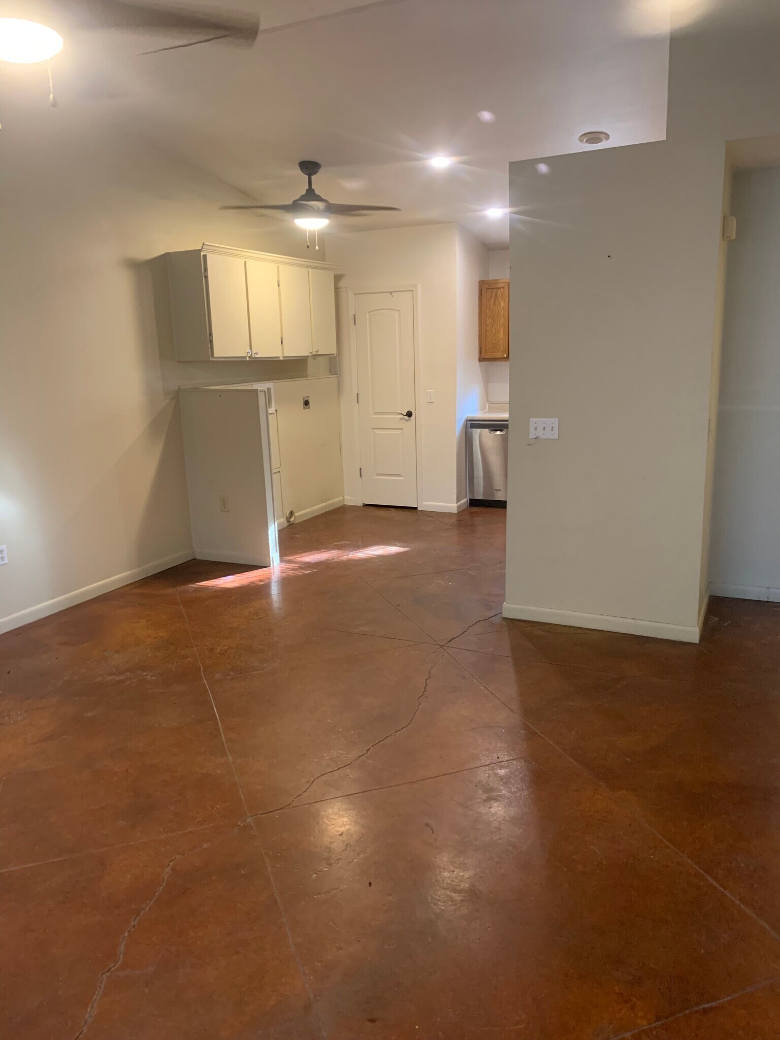 Building Photo - 238 Rock Creek Rd