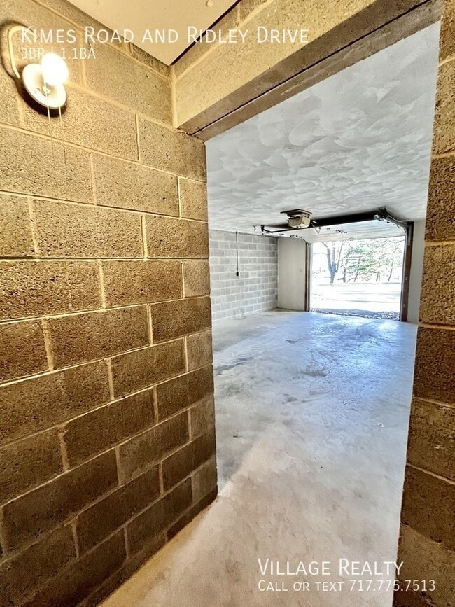 Building Photo - 1953 Kimes Rd