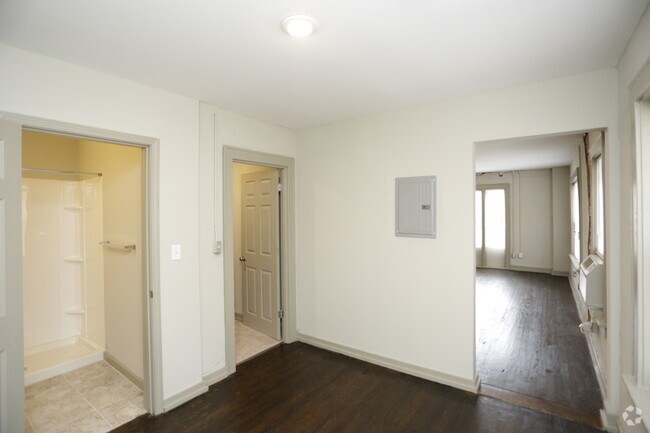 1BR, 1BA - 515 One Bed Unit/488 SF - White Hall Lofts