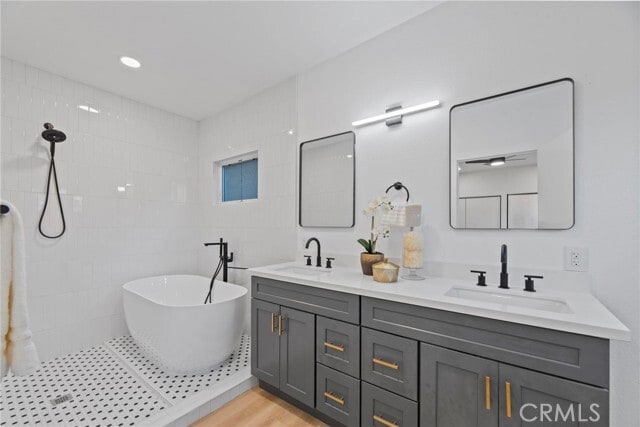 Building Photo - 357 Cornwell St