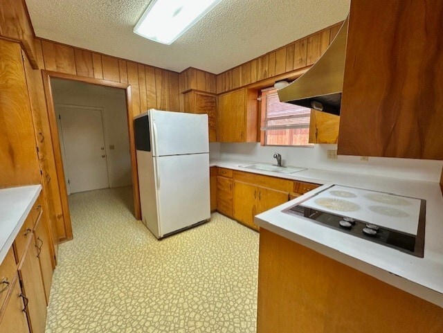 Building Photo - 626 N Resident St