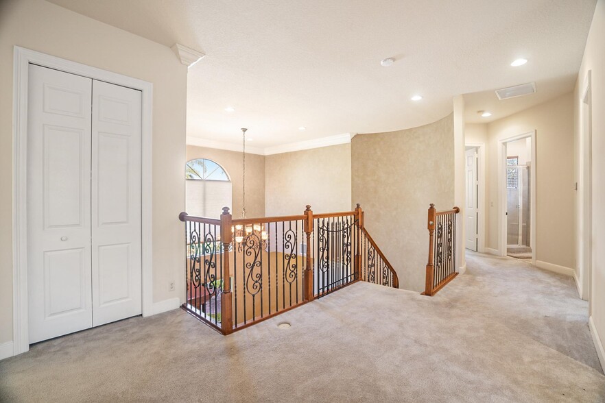 Building Photo - 3484 Collonade Dr