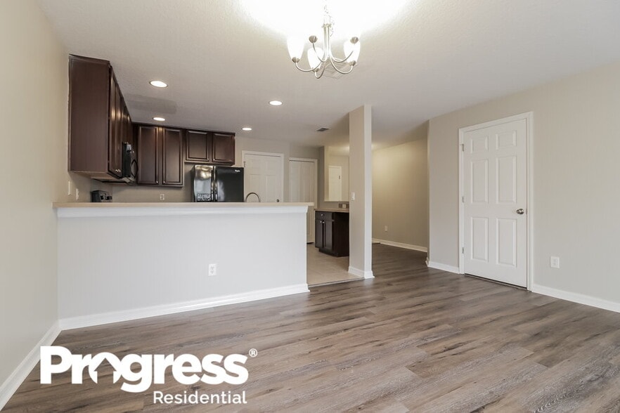 Building Photo - 4494 Maidenhair Cove