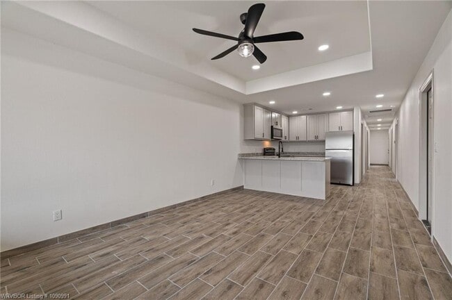 Building Photo - 10415 Preston Ct