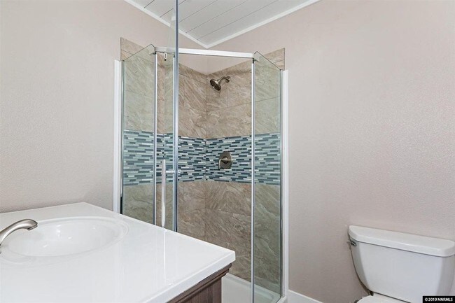 Building Photo - 1205 Valley Rd