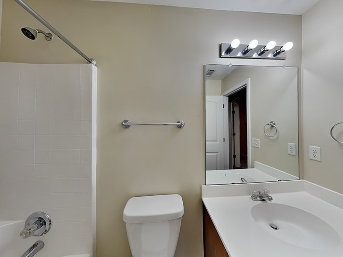 Building Photo - 2609 Bluestone Dr SW