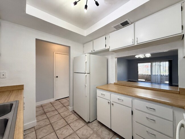 Building Photo - 1729 Jupiter Ct