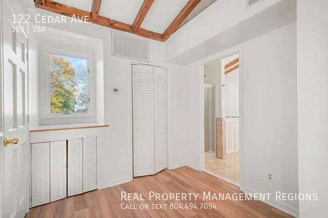 Building Photo - 122 Cedar Ave