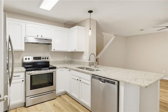 Building Photo - 106 Darby's Crossing Ct