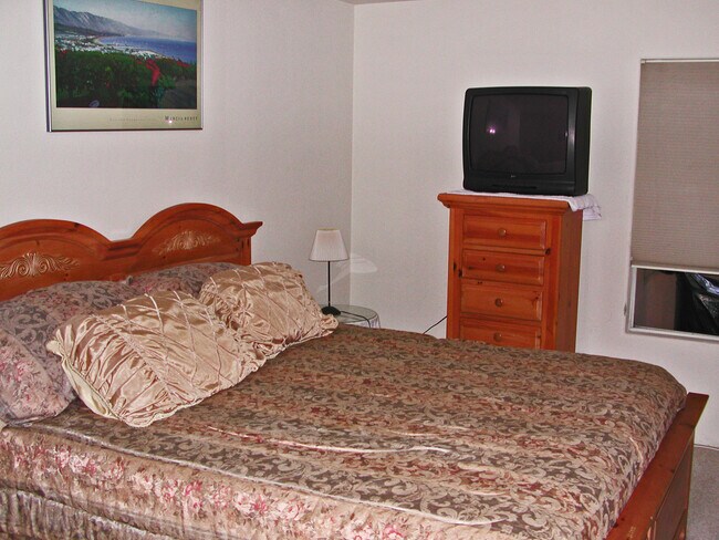Building Photo - 401 Por La Mar Cir