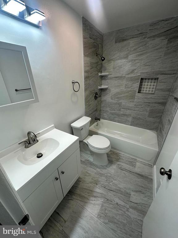 Building Photo - 3912 21st Ave