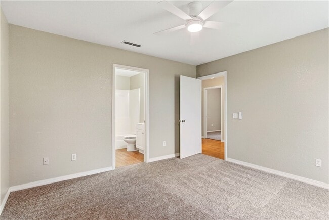 Building Photo - 932 S Curtis Ave