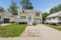 Building Photo - 3002 N 48th Ave