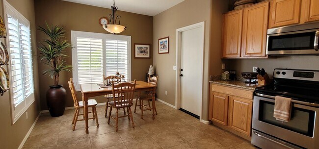 Building Photo - FURNISHED Single Family Home-RATE DISPLAYED IS FOR WINTER SEASON