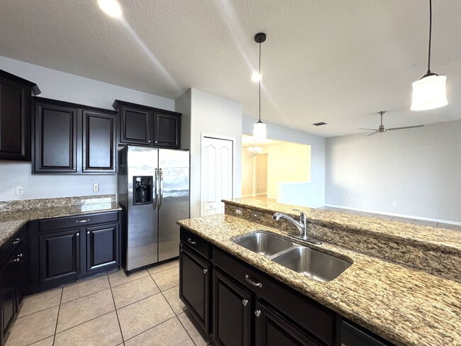 Building Photo - 3040 Youngford St